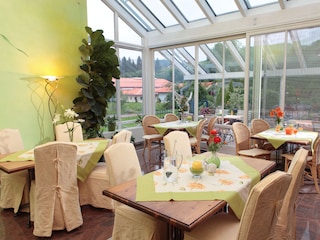 Wintergarten mit Sonnenterrasse