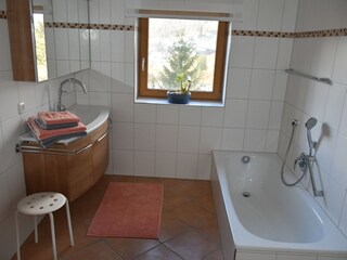 Bad mit Wanne