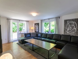 Wohn-/Essbereich mit offener Küchei