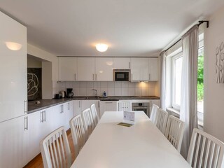 Wohn-/Essbereich mit offener Küche