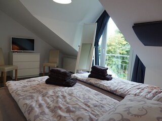 Schlafzimmer1