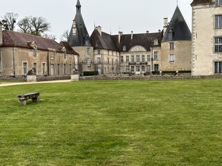 Ferienhaus Jouey Umgebung 24