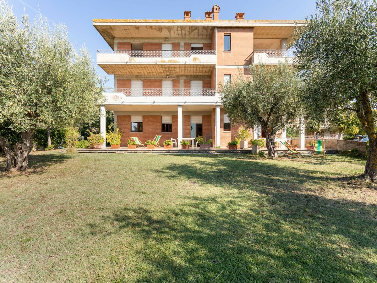 Apartment Tuoro sul Trasimeno Außenaufnahme 1