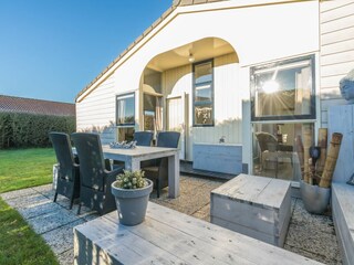 Die sonnige Terrasse (Winterfoto)