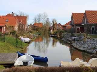 Blick auf die Greetsieler Grachten