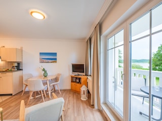 Wohnraum mit Seeblick