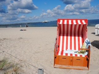 eigener Strandkorb am Strand (Mai - Sep)