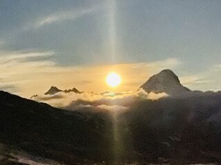 Sonnenuntergang Lötschenpasshütte