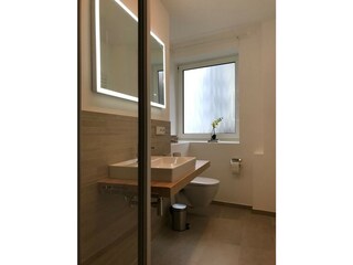 Blick ins Badezimmer