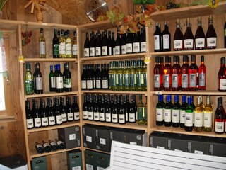 Vinothek in der Rezeption