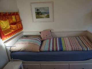 Schlafzimmer 2 mit 2 Einzelbetten