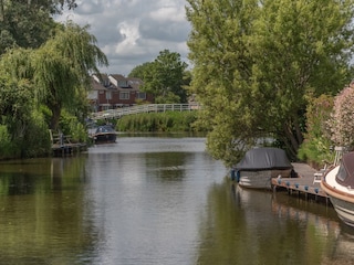 Wasserstraßen im Park