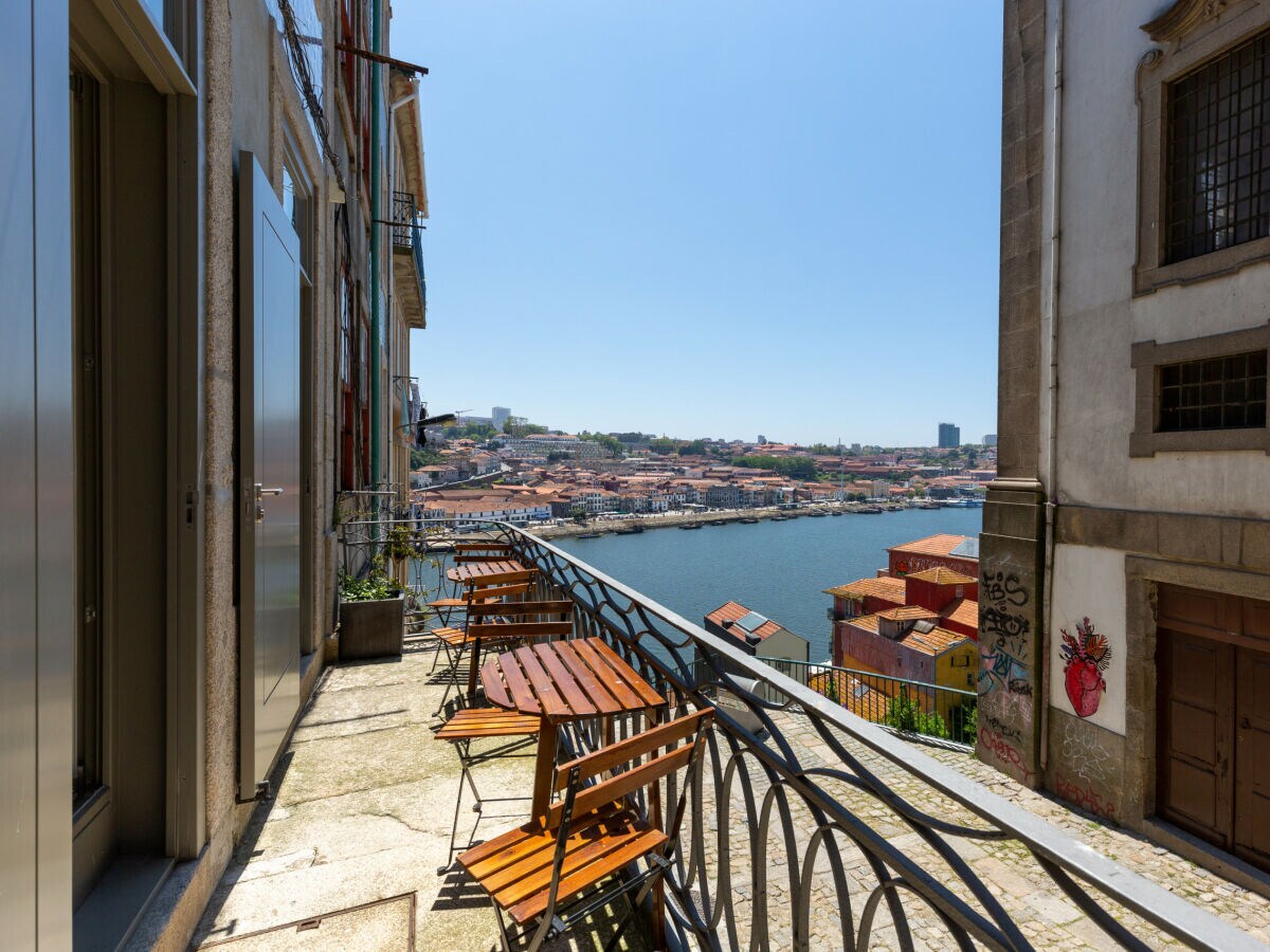 Ferienwohnung Feel Porto Codecal Apartment 0 1 Porto Firma Feel Porto Alojamento Local E Servicos Turisticos Lda Herr Ana Trigo