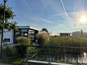 Ferienhaus 32 met motorboot