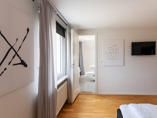 Schlafzimmer 4