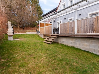 Garten mit Grill