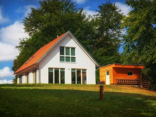 Haus vom See aus gesehen