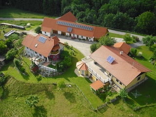 Luftaufnahme unseres Hofes