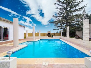 Villa Dueñas Buitenaudio-opname 7