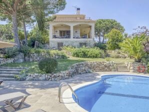 Villa in Arenys de Mar mit Pool - Caldes d'Estrac - image1