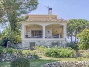 Villa in Arenys de Mar mit Pool - Caldes d'Estrac - image1