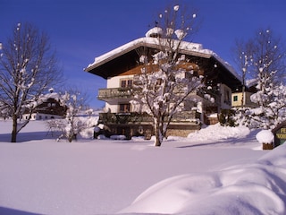 Haus im Winter