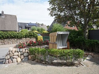 Strandkorbplatz am Haus