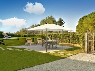 Garten mit Pool