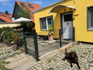 Modern bungalow in Wernigerode with terrace - Darlingerode - image1