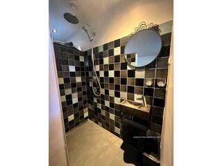 Badezimmer Erdgeschoß