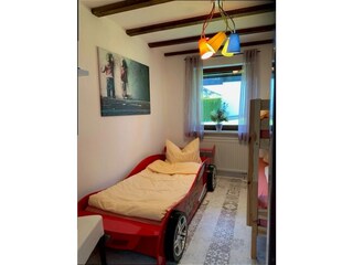 Kinderzimmer mit Porschebett EG