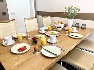 Heller Essbereich – Platz für die Familie.