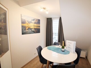 Esszimmer mit Balkon