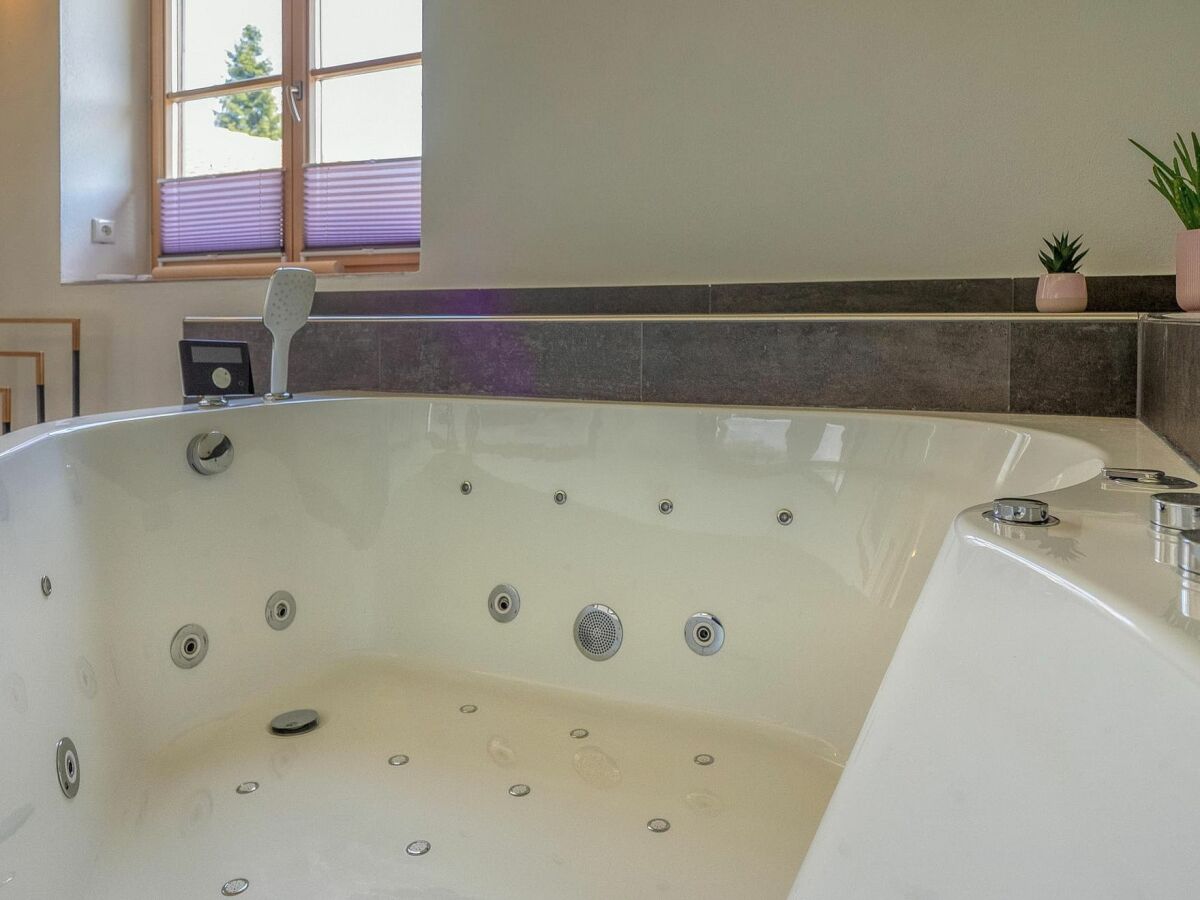 Ferienwohnung Chaletwohnung Weitblick mit Wellness, Schönau am