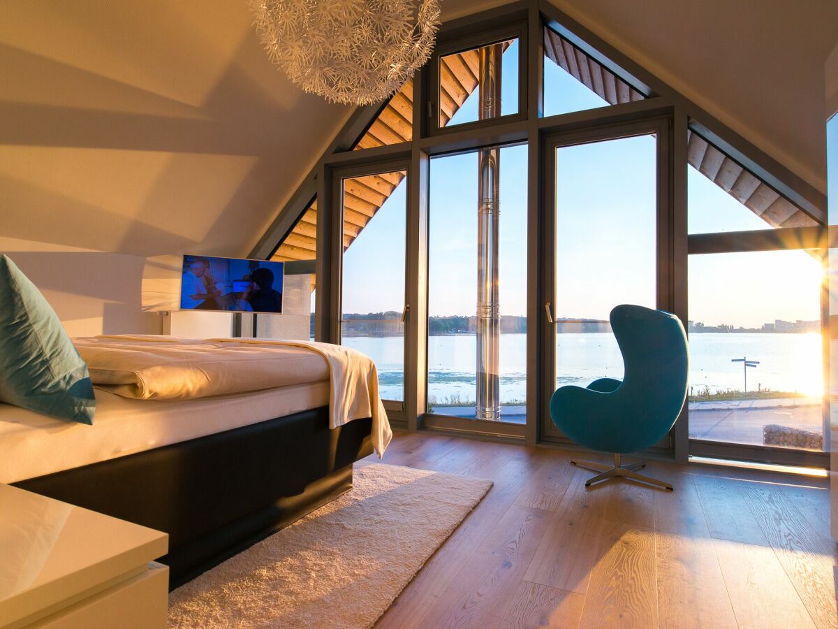 Ferienhaus Ostsee Reetdachhaus Nr 3 Sudstrand Lodge Marina Bay Im Strand Resort Heiligenhafen Firma Tourismus Service Heiligenhafen