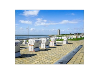 Beim Haupteingang zum Strand