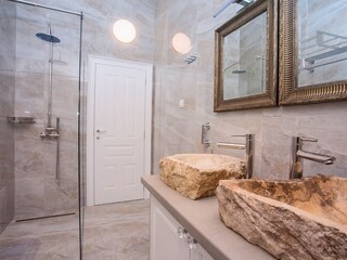 Villa Mimice Caratteristiche 35