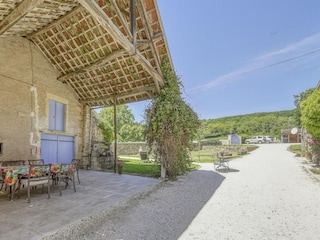 Farmhouse Sauvigny Outdoor Recording 5