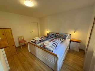 Schlafzimmer 2
