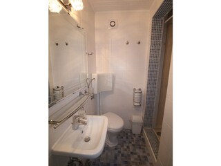 Badezimmer 2