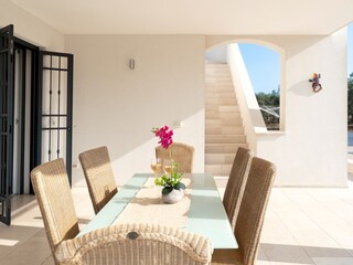 Veranda  und Esstisch