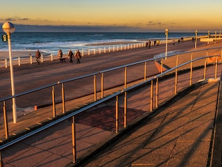 Sonnenuntergang auf der Promenade