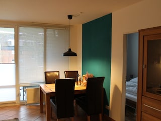 Essbereich am Fenster