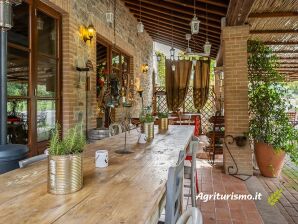 Casa vacanze Cottage en Ombrie avec piscine et jardin
