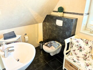 Kleines Badezimmer mit Dusche