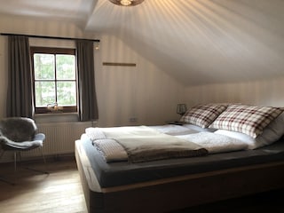 Schlafzimmer Schlossalm mit Blick auf Bad Gastein