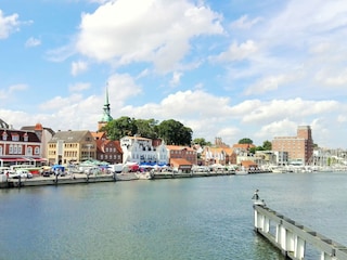 Kappeln/Schlei, Mühle Amanda, Angelnder Dampfeisenbahn