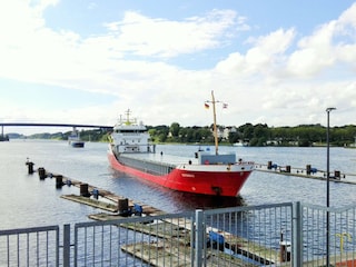 Nord-Ostsee-Kanal, Einfahrt Holtenauer Schleuse, Kiel