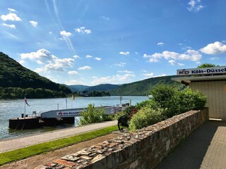 Promenade mit Schiffsanlegestelle