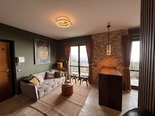 Wohn- Essbereich neu renoviert